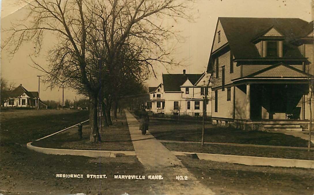 Real Photo Postcard Residential Street Scene, Marysville, Kansas - used in 1911