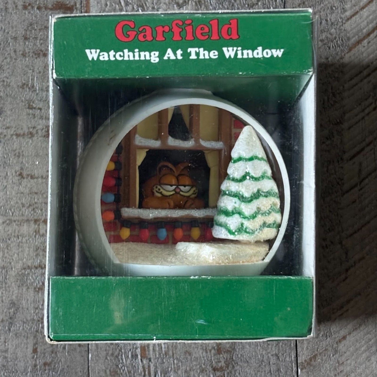 Vintage 1990s Enesco Garfield Watching At The Window Christmas Ornament Diorama Vintage 1990s Enesco Garfield Watching At The Window Christmas Ornament Diorama