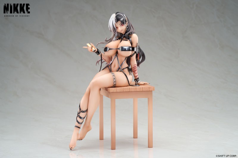APEX Goddess of Victory: Nikke Rosanna Chic Ocean 1/7 Scale Figure