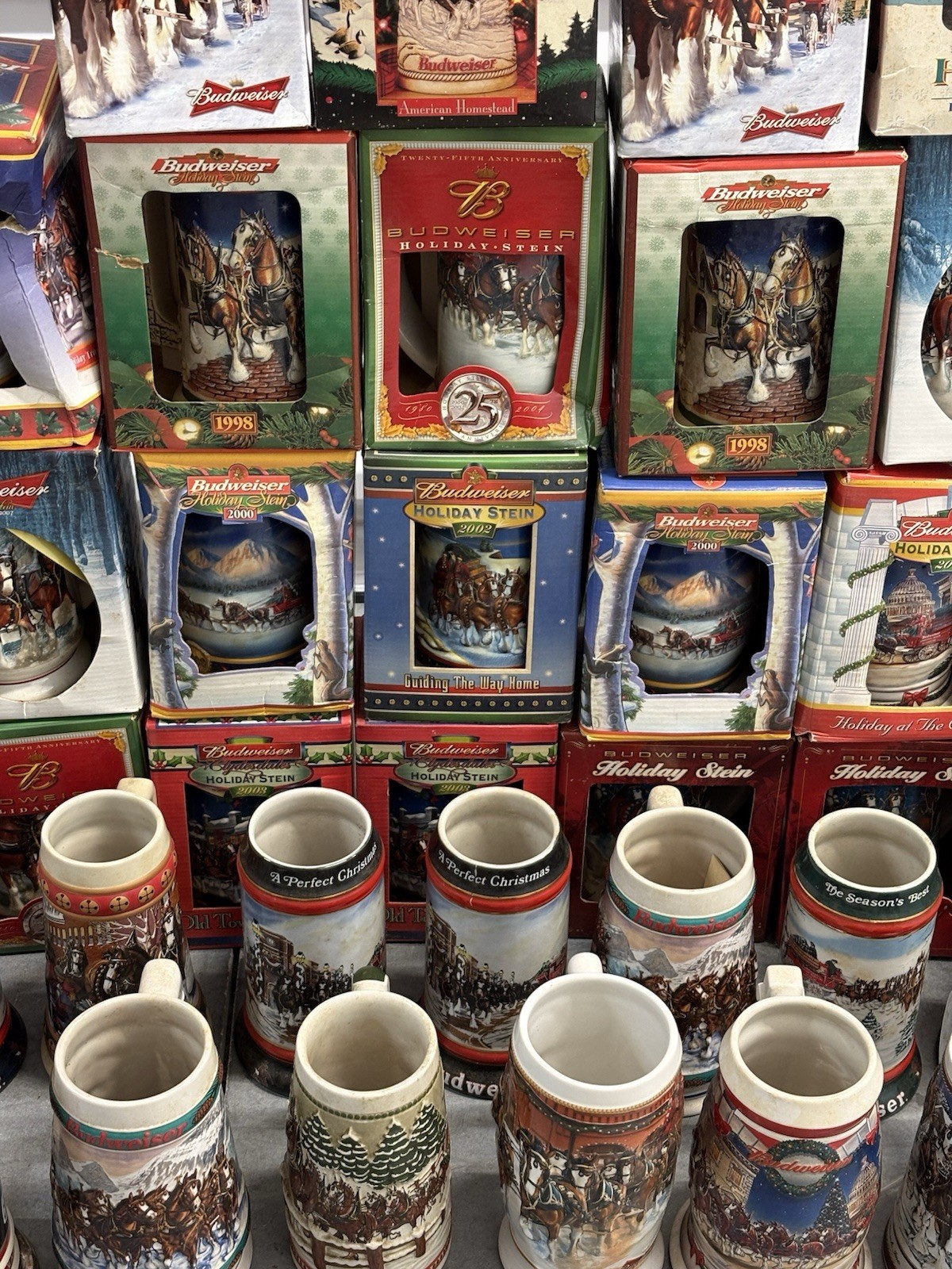 Lot Of 35 Budweiser Beer Mugs Vintage 1990s 2000s Lot Of 35 Budweiser Beer Mugs Vintage 1990s 2000s