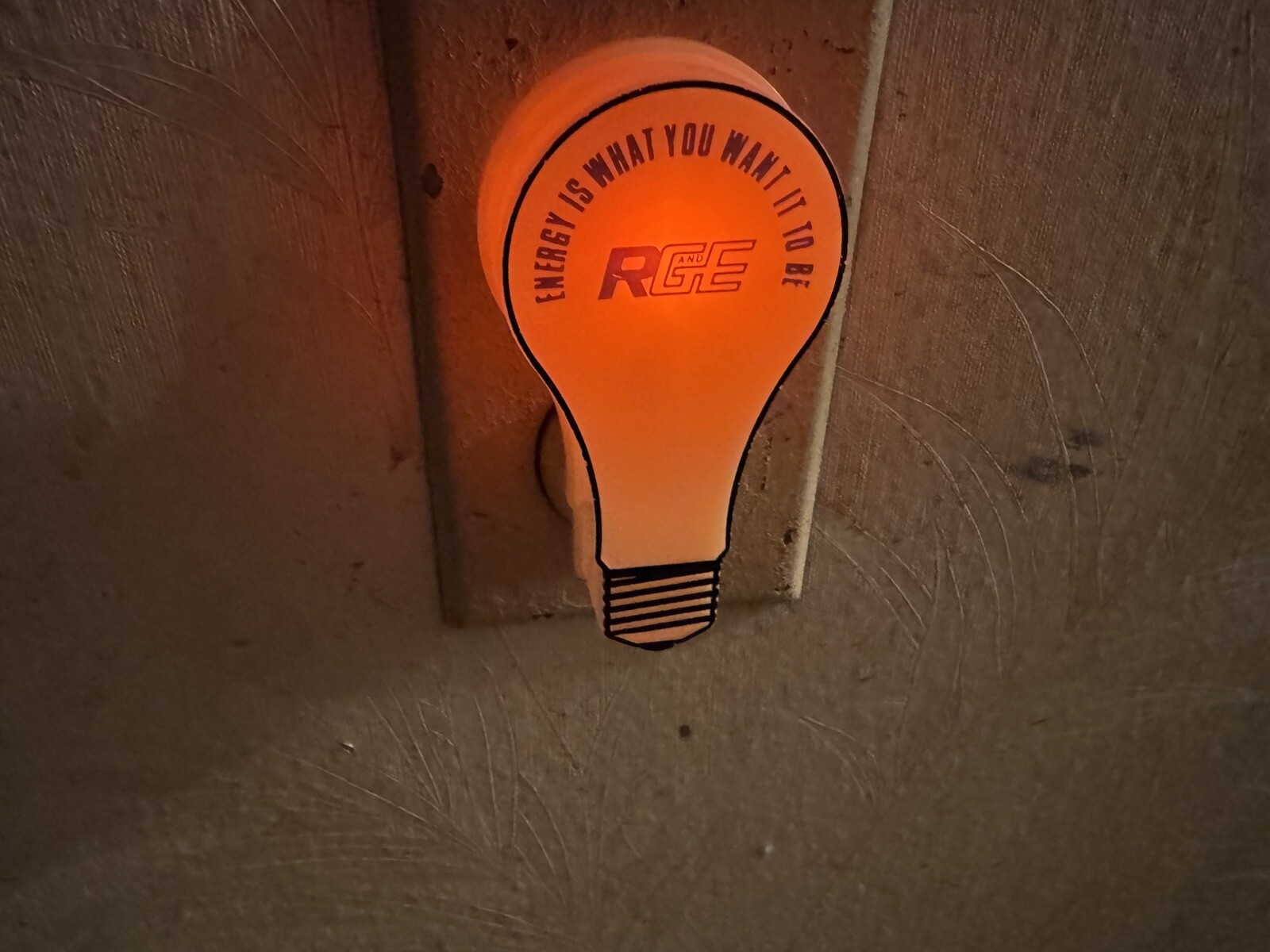 Vint 1970\'s RG&E Rochester Gas Electric NY Night Light Bulb Shaped Energy Works Vint 1970\'s RG&E Rochester Gas Electric NY Night Light Bulb Shaped Energy Works