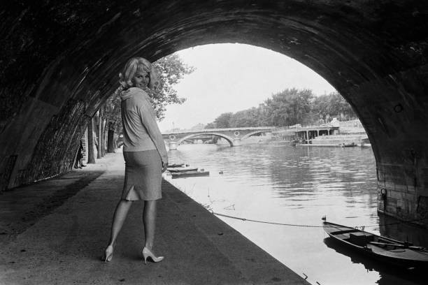 Carroll Baker on the banks of the Seine in Paris November 1965 Old Photo 1 Carroll Baker on the banks of the Seine in Paris November 1965 Old Photo 1