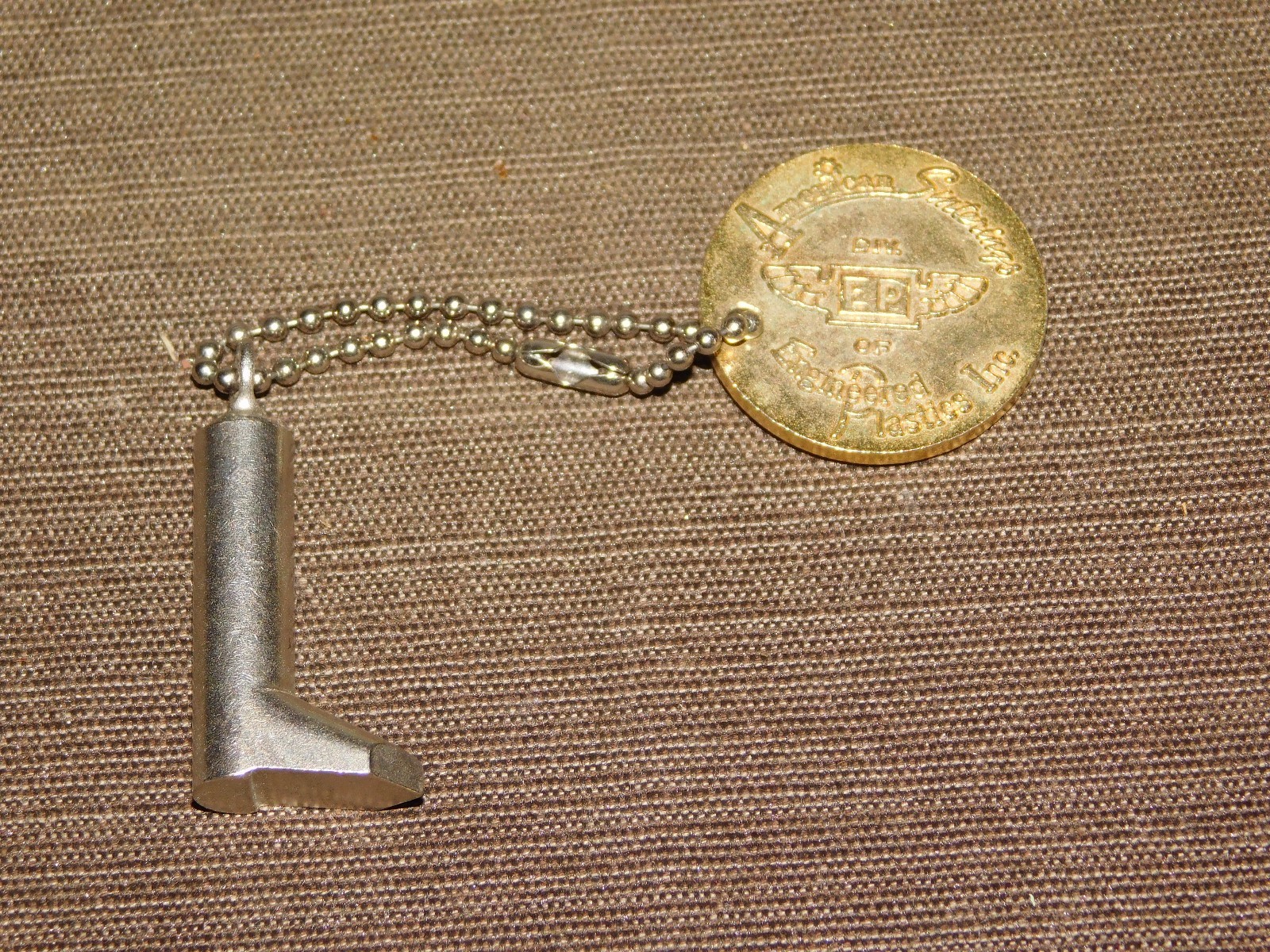 VINTAGE AMERICAN SINTERINGS DIV EP ENGINEERED PLAS WATERTOWN CT BOOT KEY CHAIN VINTAGE AMERICAN SINTERINGS DIV EP ENGINEERED PLAS WATERTOWN CT BOOT KEY CHAIN