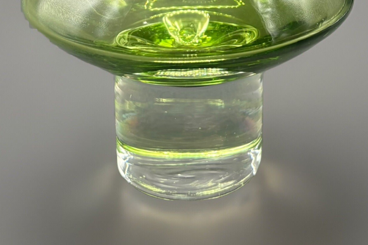 KROSNO Avocado Green MCM 1970 POLAND Art Glass 9” Tall EUC ATOMIC Vase KROSNO Avocado Green MCM 1970 POLAND Art Glass 9” Tall EUC ATOMIC Vase