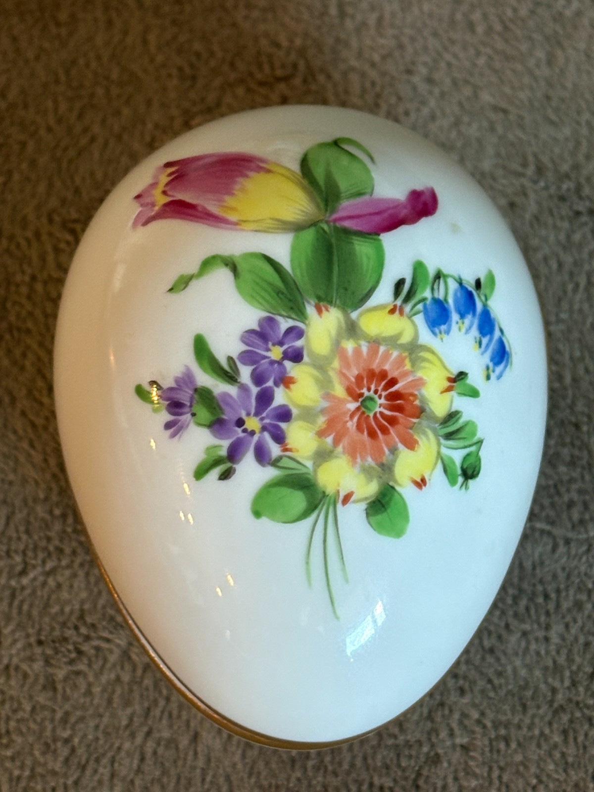 HEREND Hungary Porcelain Pretty Hand-painted Floral Egg Trinket Box HEREND Hungary Porcelain Pretty Hand-painted Floral Egg Trinket Box