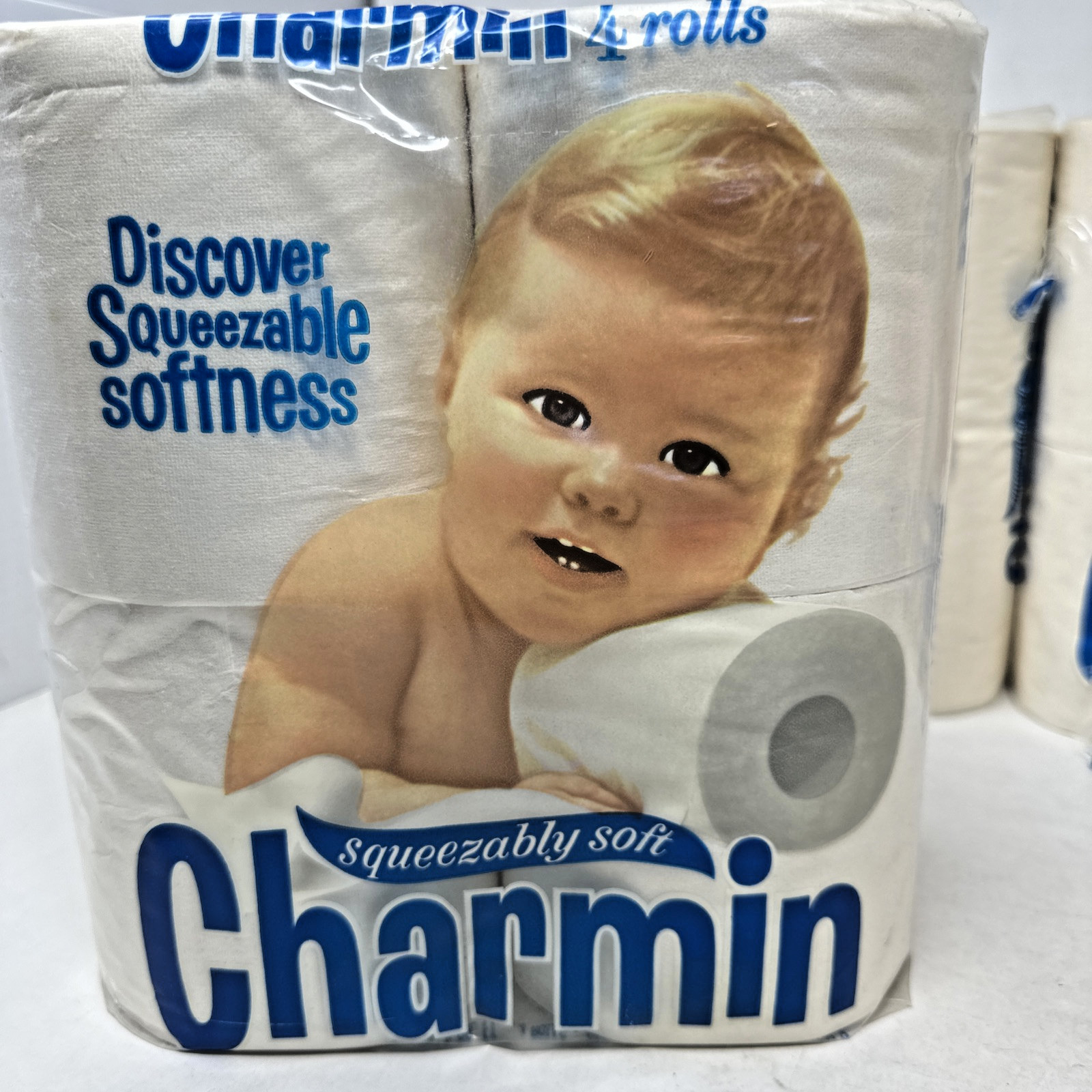 CHARMIN Bathroom Toilet Paper SQUEEZABLY SOFT Vtg Movie Prop 1 Pkg = 4 Rolls