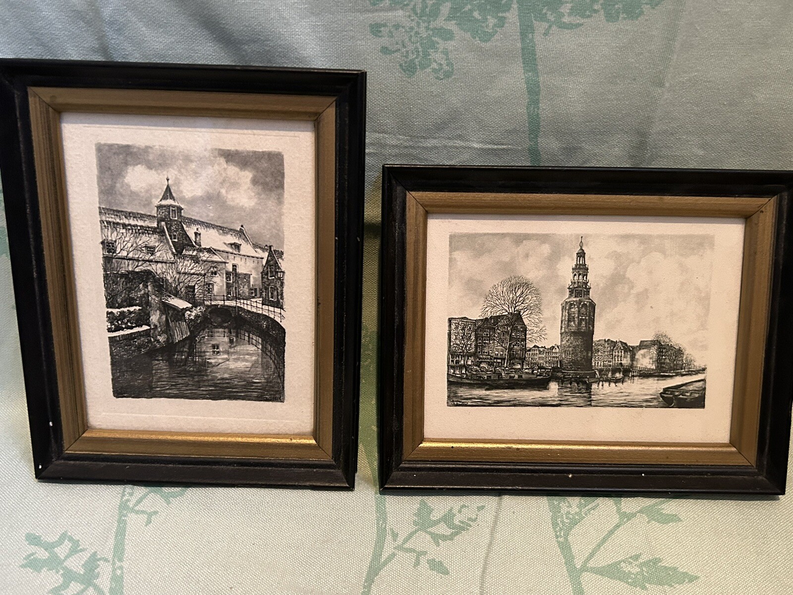 Set of 2 Vintage Fleck Bros Framed Prints Set of 2 Vintage Fleck Bros Framed Prints