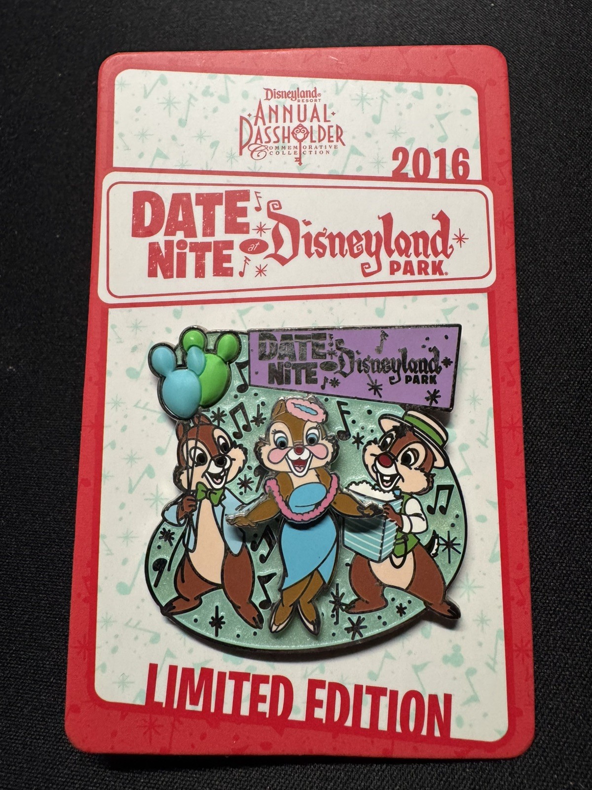 Disney Chip, Dale and Clarice - Date Nite at Disneyland Park LE 1000 Disney Chip, Dale and Clarice - Date Nite at Disneyland Park LE 1000