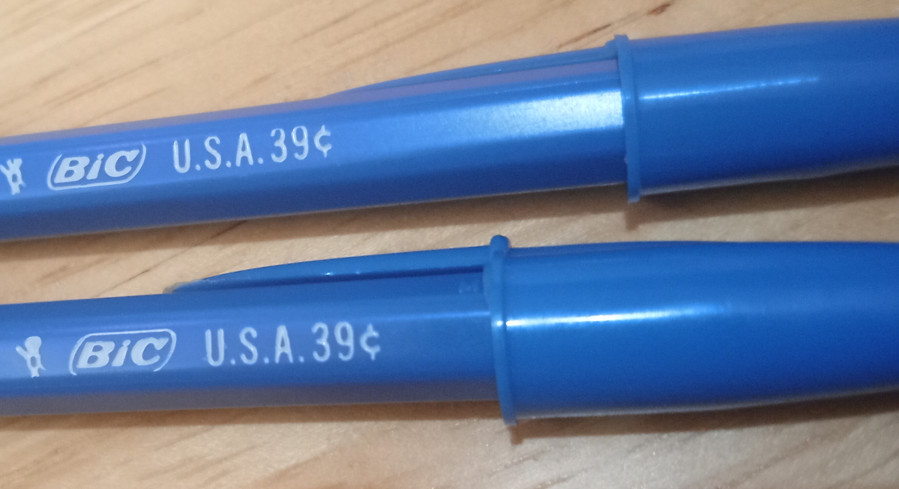 Vintage BIC Deluxe Medium Point Solid Blue Barrell W/New Cartridges -They Write Vintage BIC Deluxe Medium Point Solid Blue Barrell W/New Cartridges -They Write