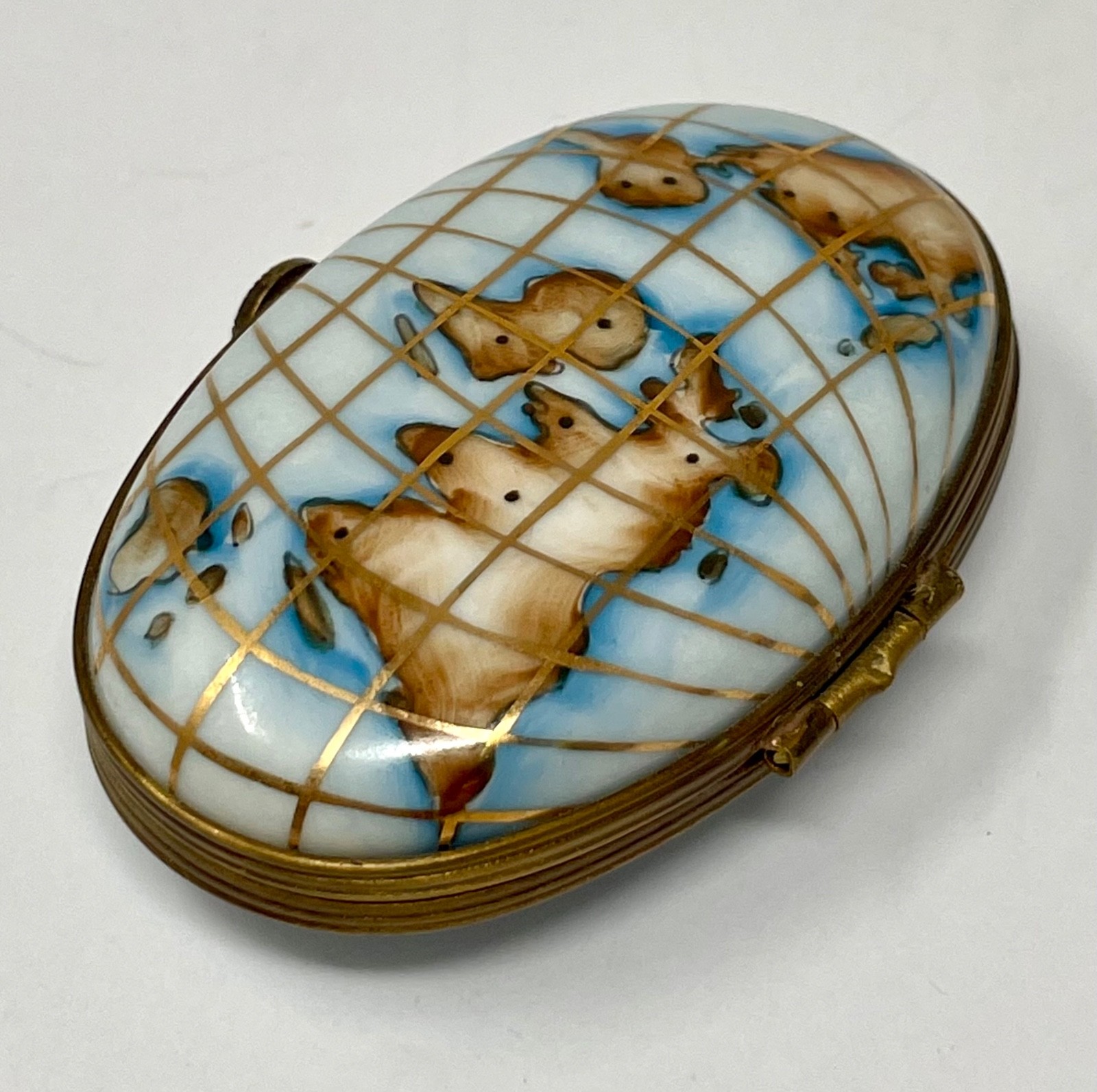 Limoges France Peint Main Oval Porcelain Hinged Trinket Box World Map Limoges France Peint Main Oval Porcelain Hinged Trinket Box World Map