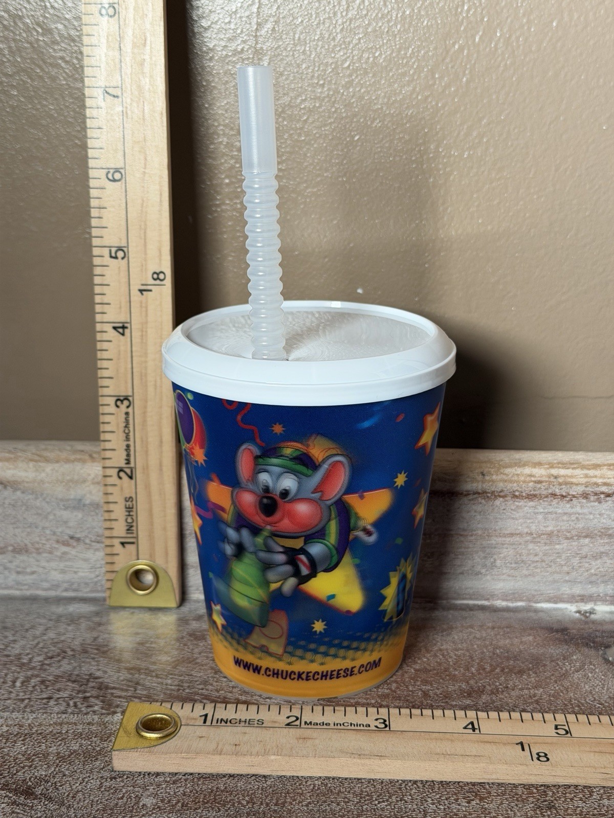 Vintage Chuck E Cheese Holographic Birthday Party Cup (Complete Straw And Lid) Vintage Chuck E Cheese Holographic Birthday Party Cup (Complete Straw And Lid)