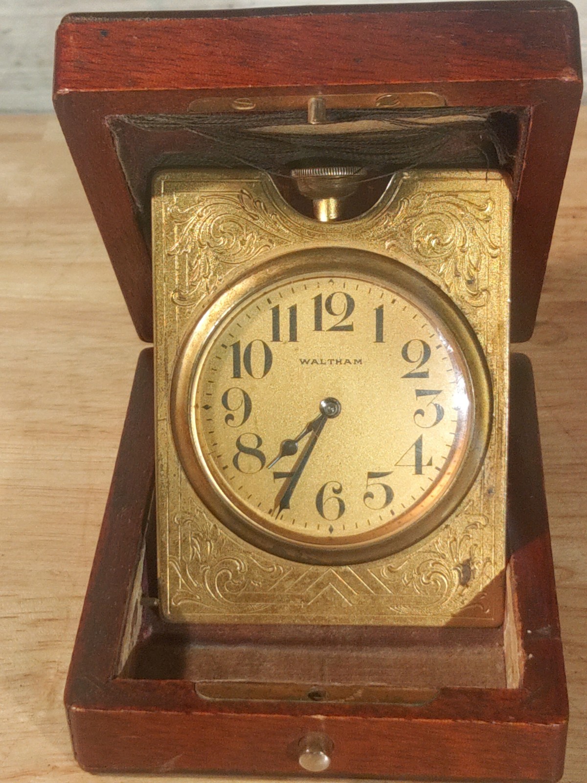 Antique Waltham 8 Day Travel Clock Engraved Brass Mechanical Watch Boxed (Read) Antique Waltham 8 Day Travel Clock Engraved Brass Mechanical Watch Boxed (Read)