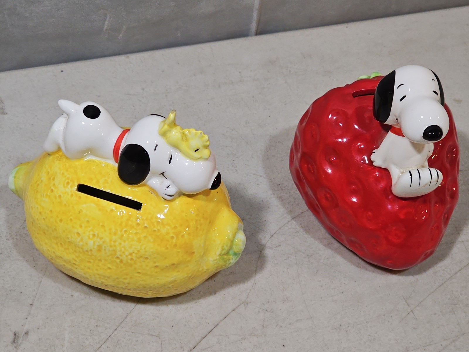 RARE 1966 & 1972 Peanuts Snoopy & Ceramic Banks Lemon & Strawberry W/ Stoppers RARE 1966 & 1972 Peanuts Snoopy & Ceramic Banks Lemon & Strawberry W/ Stoppers