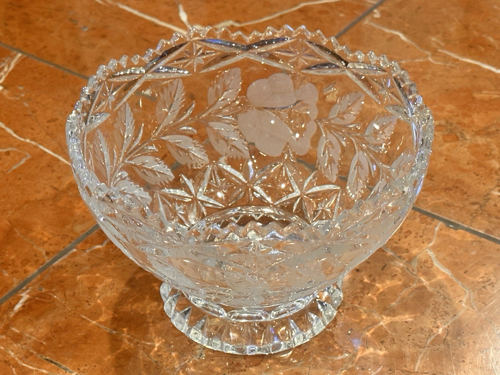 CRYSTAL CLEAR INDUSTRIES ETCHED FLORAL CANDY NUT Bowl 6\