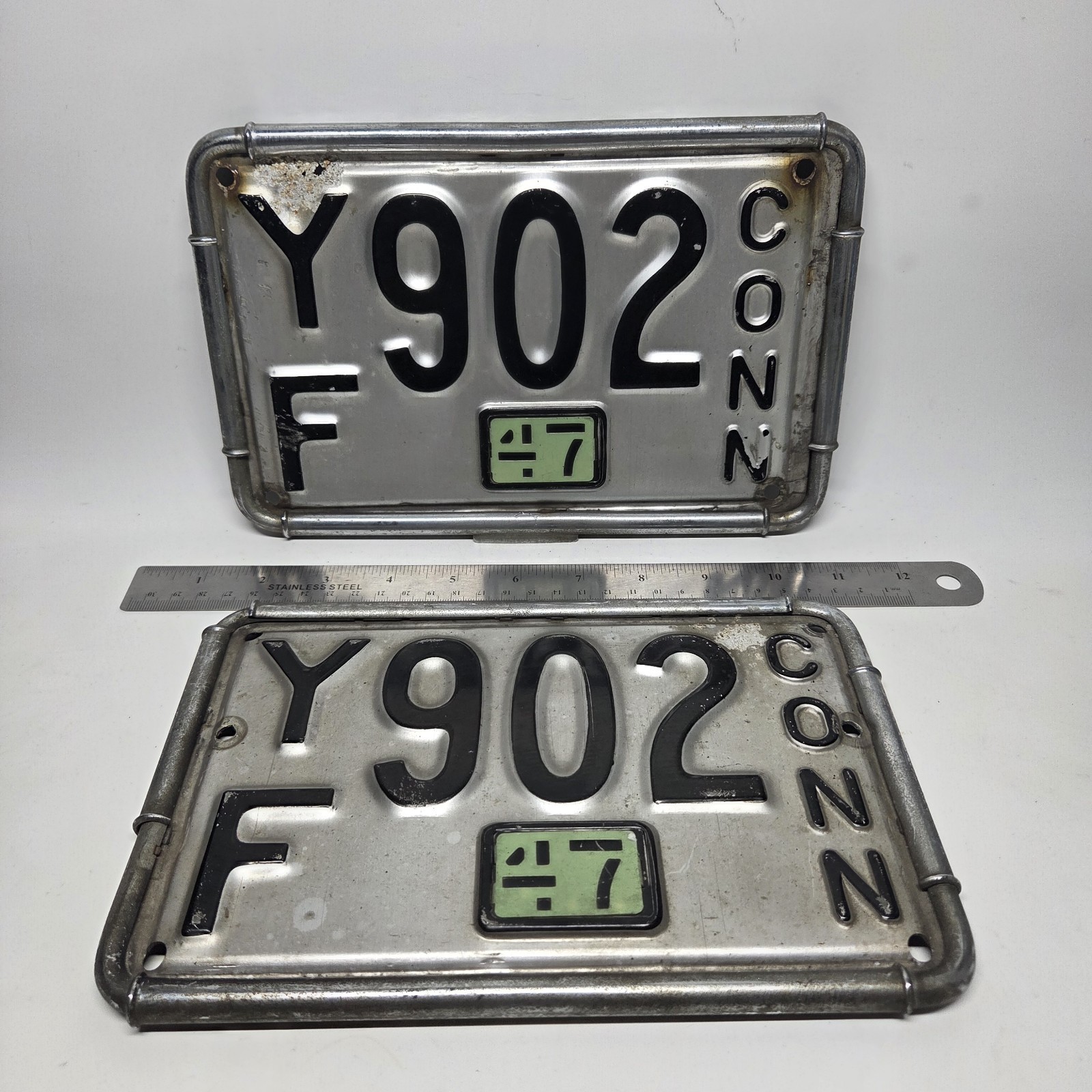 1947 Connecticut License Plate Matching Pair YF902 In Original Period Frames 