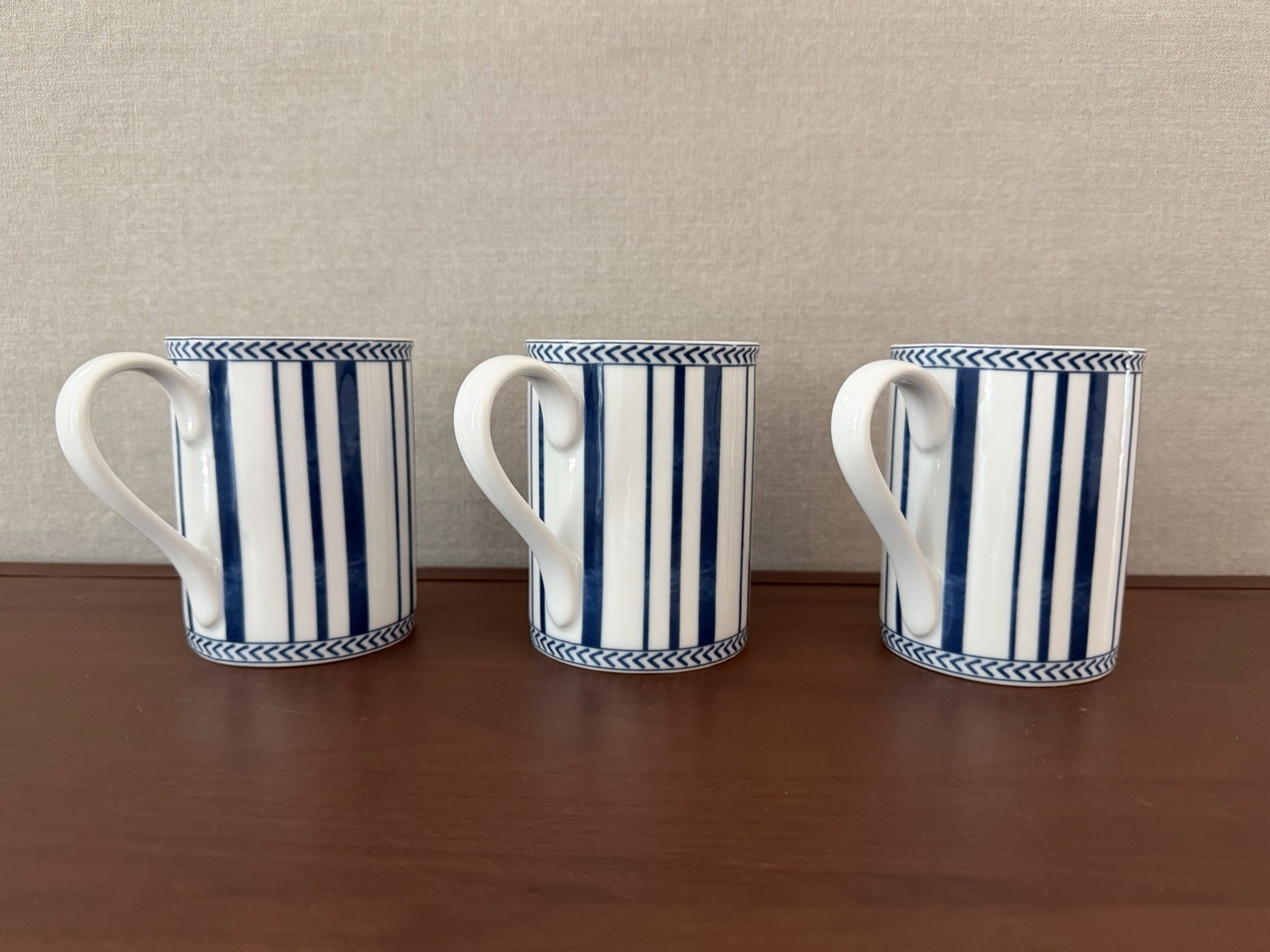 Ballard Design X Bunny Williams Campbell House Porcelain Mugs 10oz - Set of 3 Ballard Design X Bunny Williams Campbell House Porcelain Mugs 10oz - Set of 3