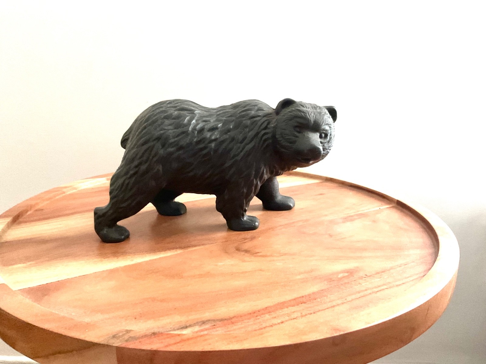 Vintage Cast Iron Bear. Excellent condition