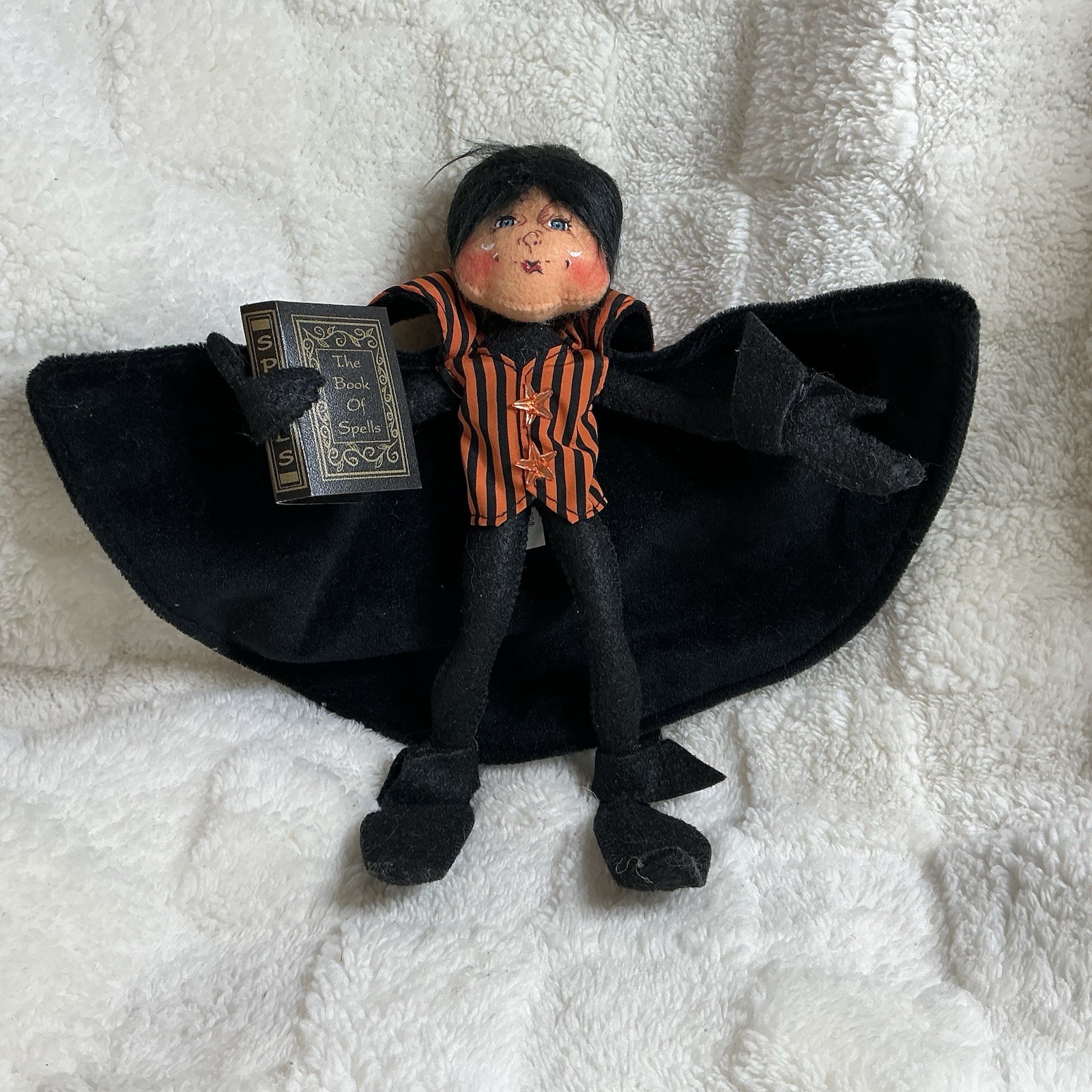 Annalee Warlock Elf Holding Spell Book 8 Annalee Warlock Elf Holding Spell Book 8