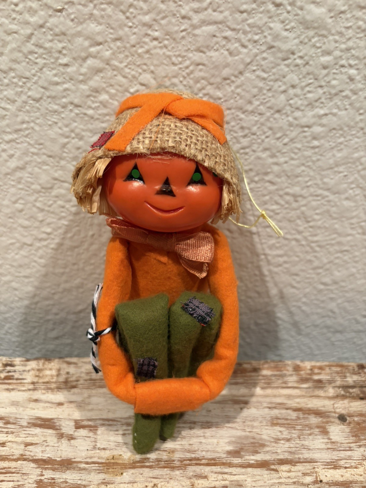 Vintage Halloween Jack-O-Lantern Pumpkin Head Scarecrow Owl Knee Hugger Vintage Halloween Jack-O-Lantern Pumpkin Head Scarecrow Owl Knee Hugger