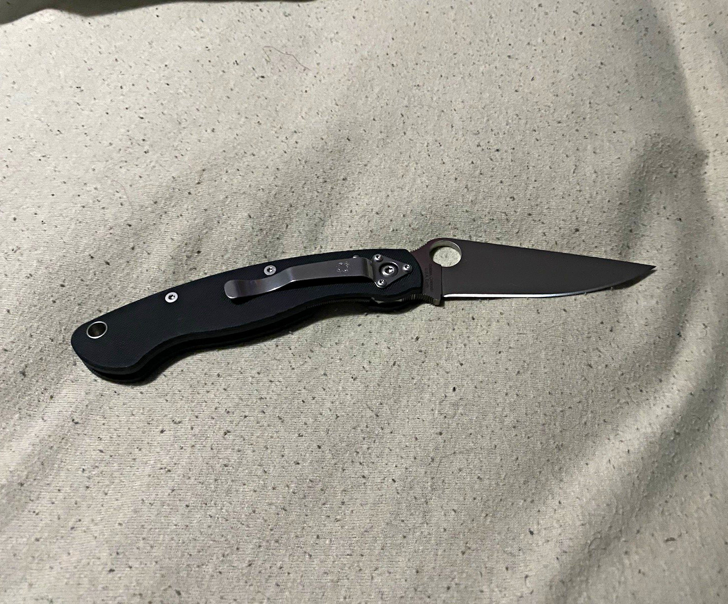 Spyderco Model Black G10 Handle Liner Lock Manual Plain CPM S30V Spyderco Model Black G10 Handle Liner Lock Manual Plain CPM S30V