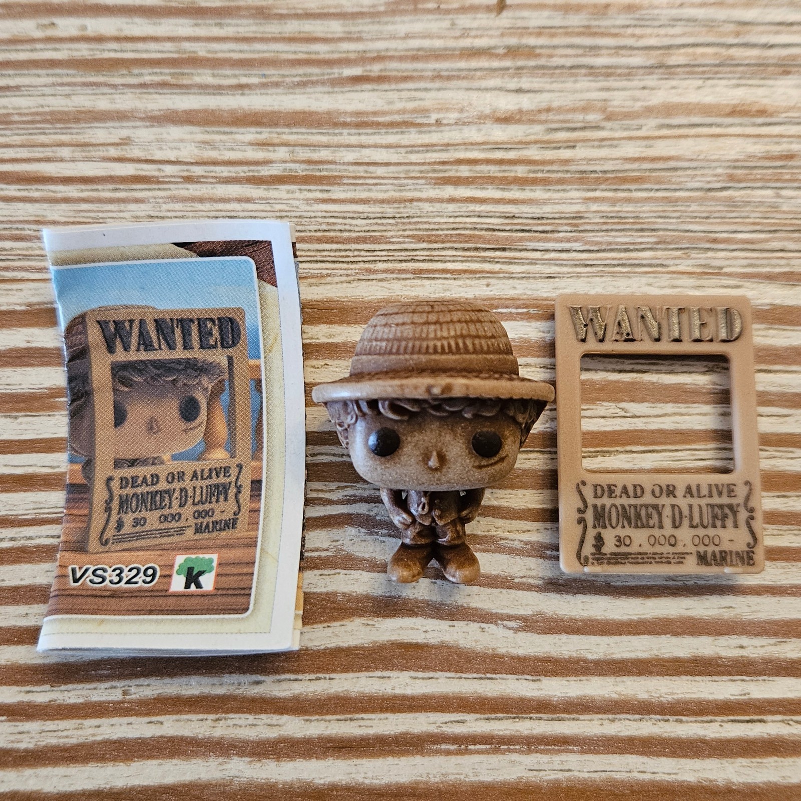 RUFFY WANTED VS329 complete with paper (BPZ) - ONE PIECE KINDER JOY - 2026