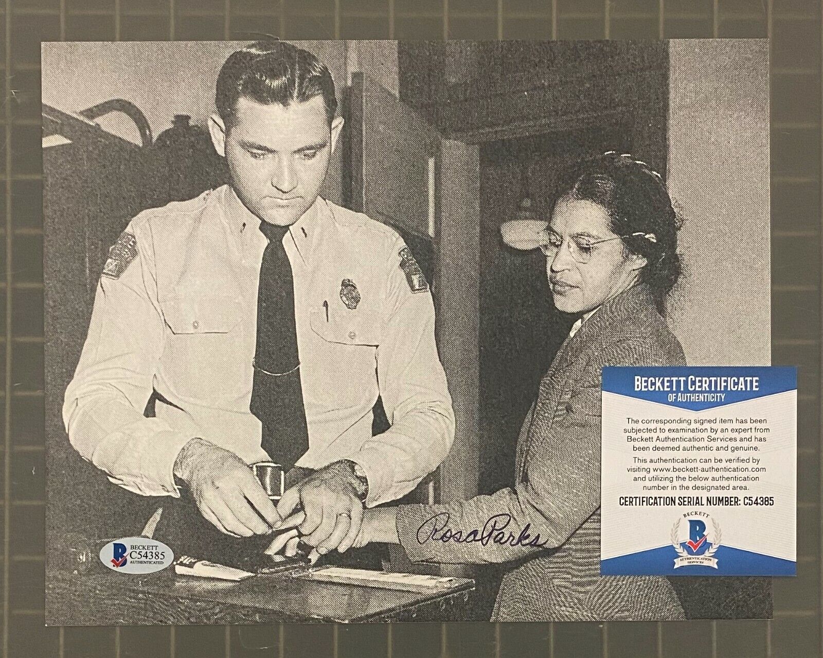 Rosa Parks Signed 8x10 Photo Autographed AUTO Beckett BAS COA 