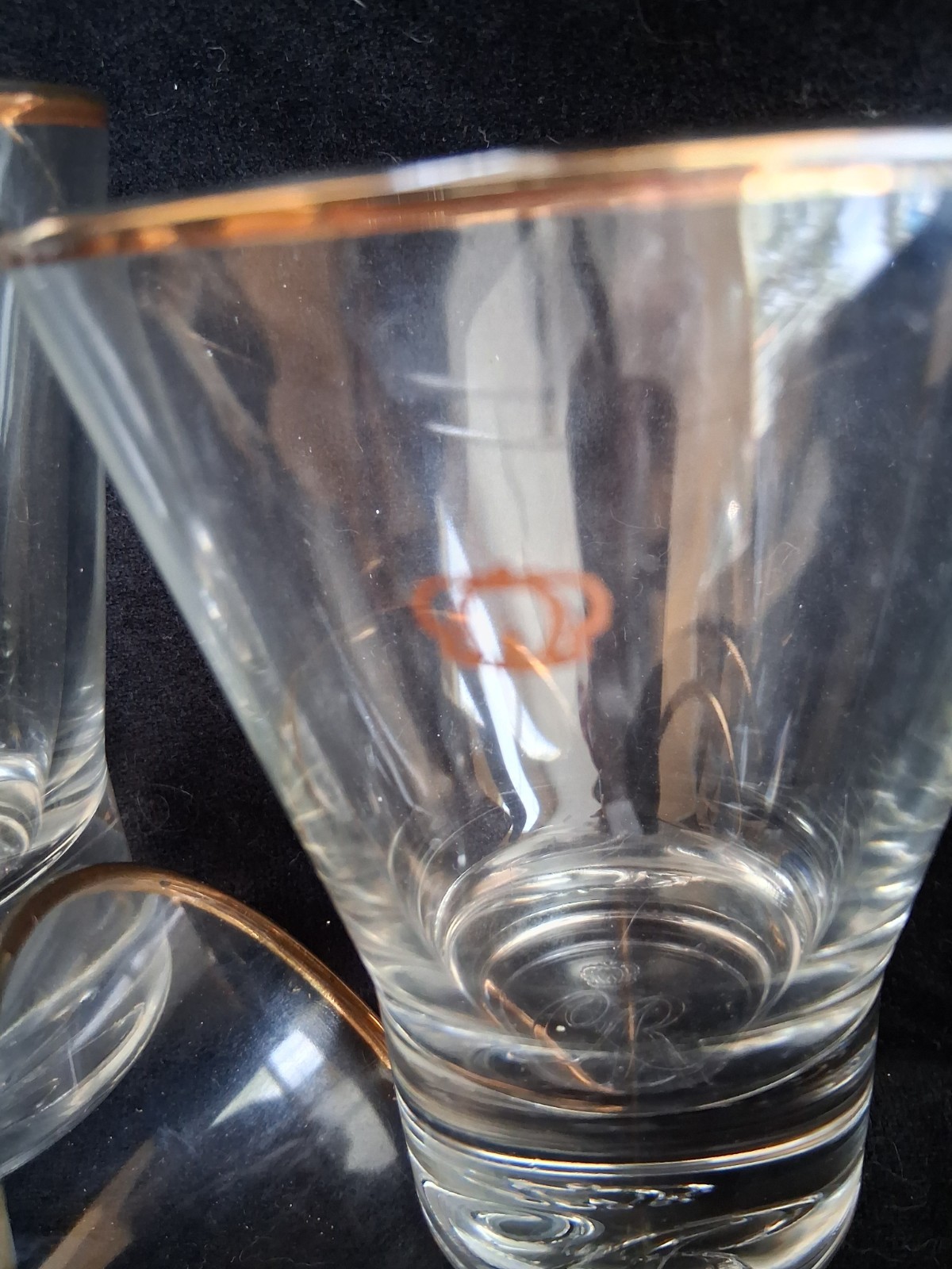 4 Royal Crown High Ball Glasses. Glasses Are New And Never Used. 4 Royal Crown High Ball Glasses. Glasses Are New And Never Used.