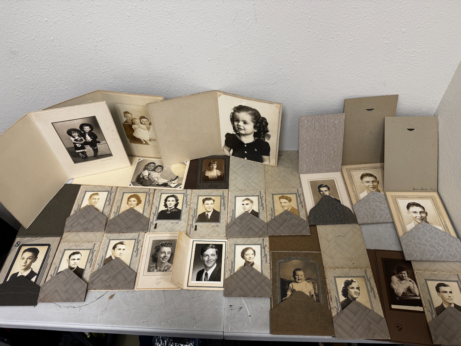 Large Lot Vintage Antique Black and White Portrait Photos Large Lot Vintage Antique Black and White Portrait Photos