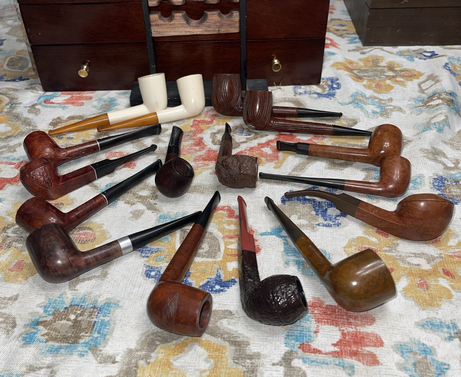 16 NOS Briar Wood Vintage Tobacco Pipe Lot Carved Unsmoked Beauties Bakelite 16 NOS Briar Wood Vintage Tobacco Pipe Lot Carved Unsmoked Beauties Bakelite