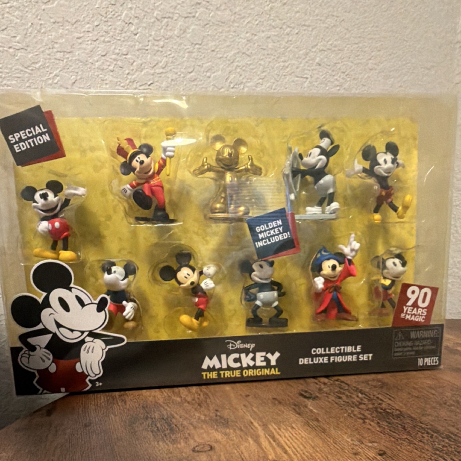 Disney Mickey Mouse The True Original Collectible Deluxe Figure Set 90 Years