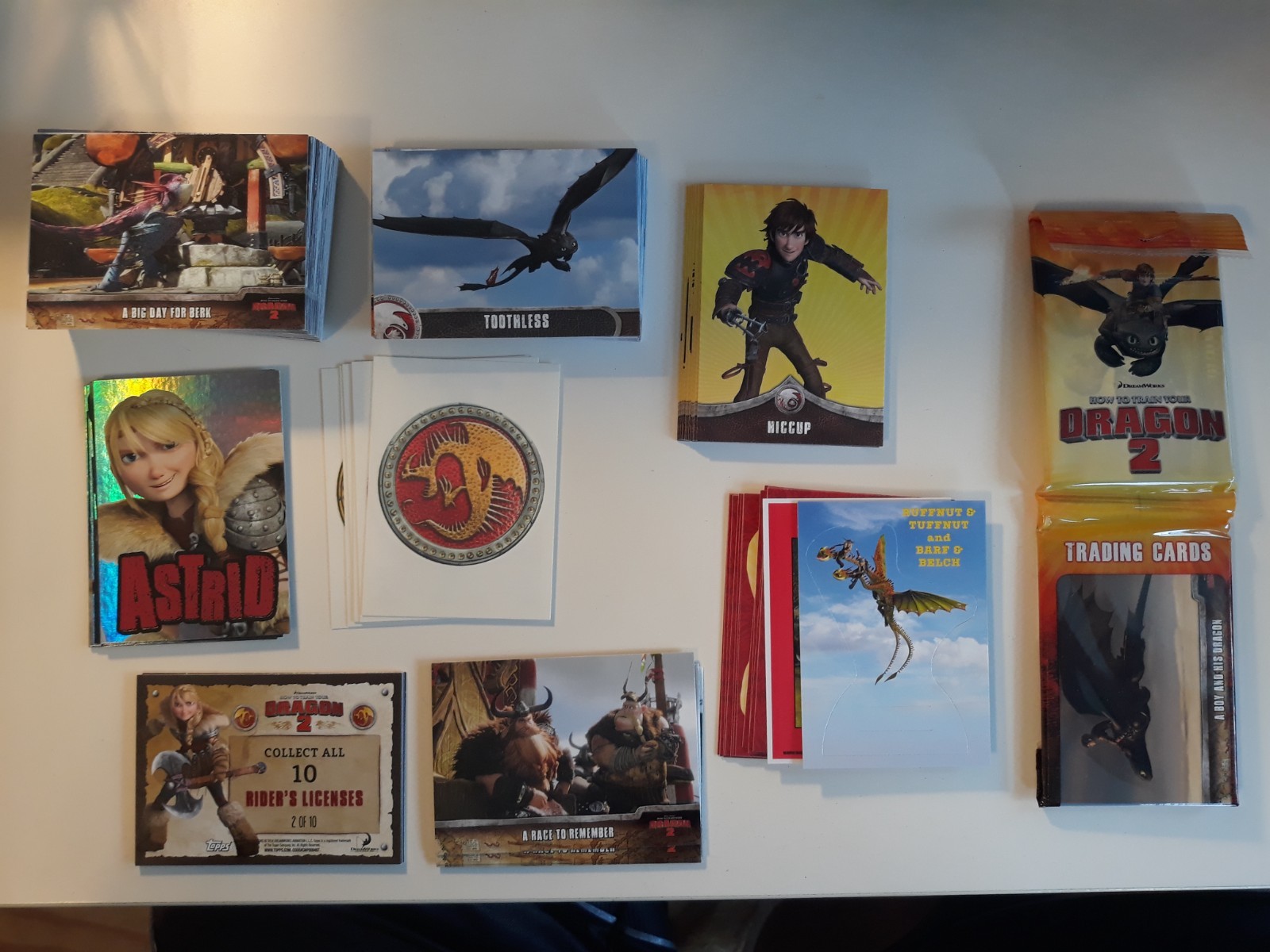 2014 Topps How To Train Dragon 2 Trading Cards (154) Complete Sets Tatoos,Foils+ 2014 Topps How To Train Dragon 2 Trading Cards (154) Complete Sets Tatoos,Foils+