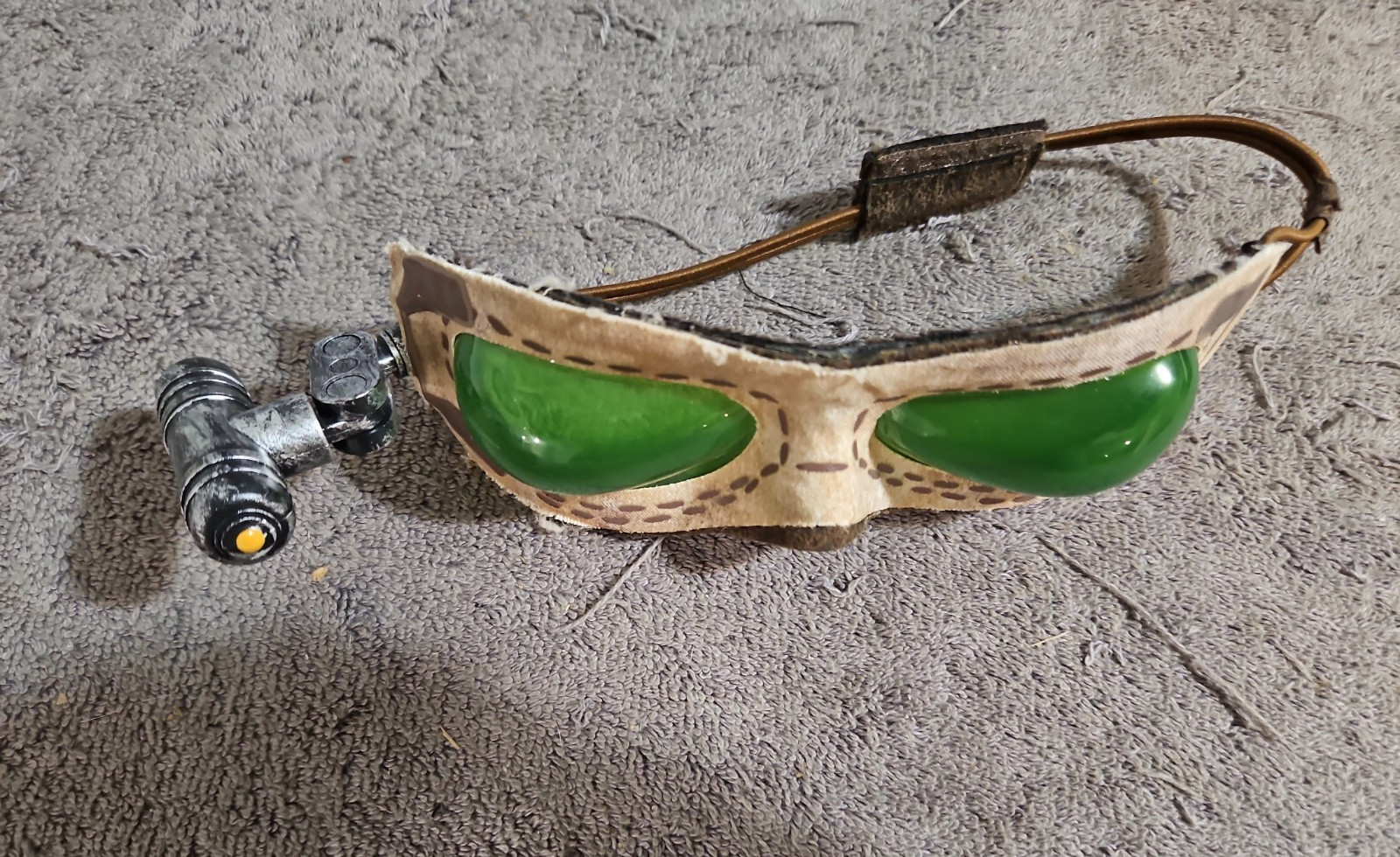 Star Wars Rey’s Scavenger Goggles Costume Prop Cosplay Disney Store Star Wars Rey’s Scavenger Goggles Costume Prop Cosplay Disney Store