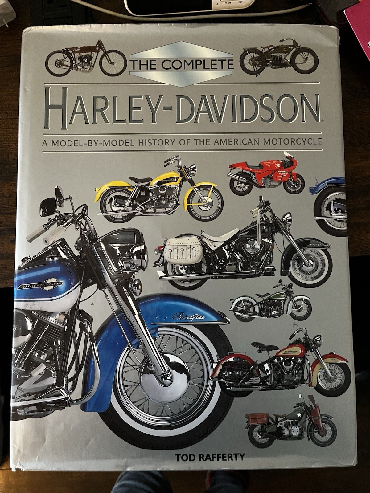 Harley-Davidson The Complete Harley-Davidson Model-by-Model History Book Harley-Davidson The Complete Harley-Davidson Model-by-Model History Book