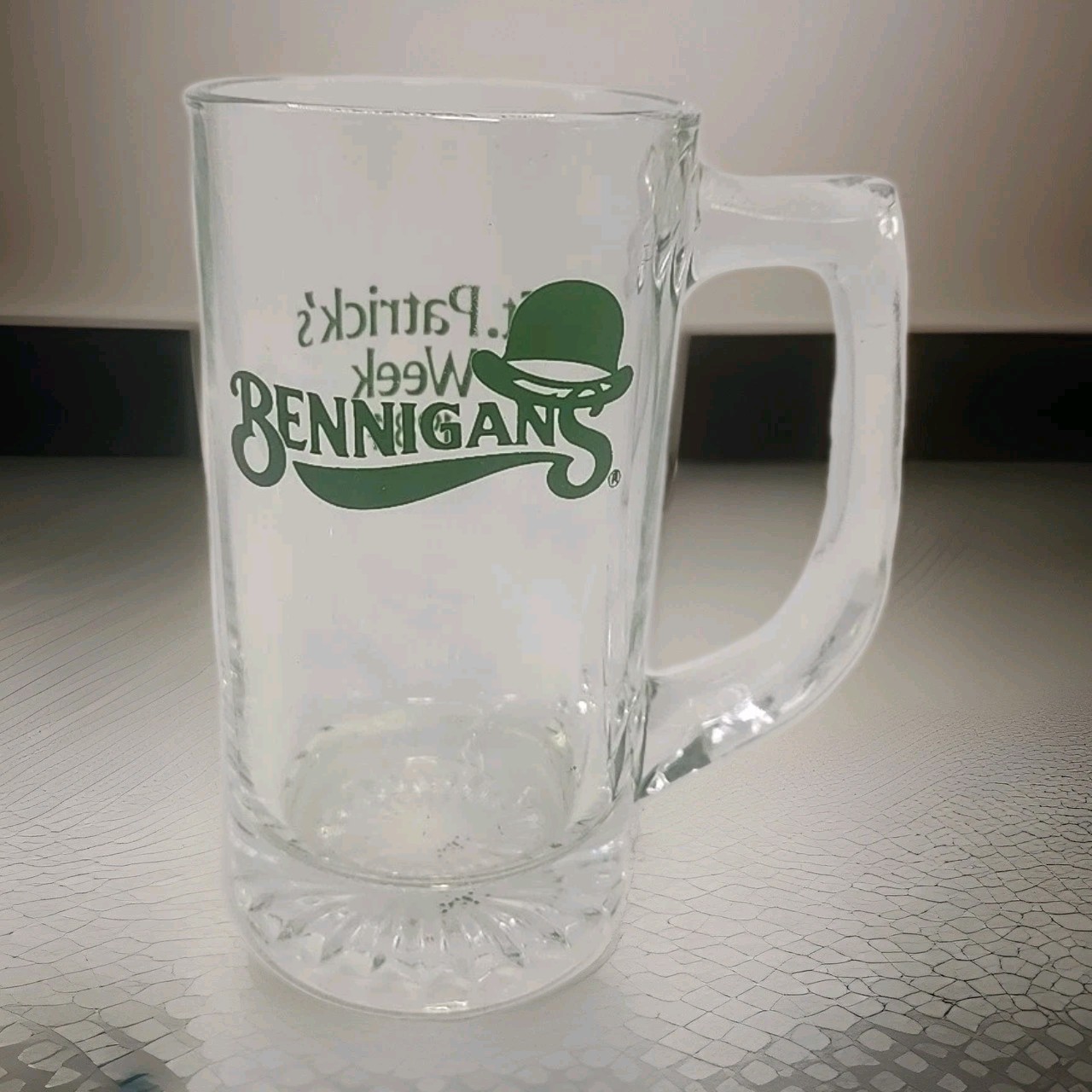 VTG Bennigan\'s Bar & Grill St Patrick\'s Week 1984 Glass Beer Mug Handle Irish VTG Bennigan\'s Bar & Grill St Patrick\'s Week 1984 Glass Beer Mug Handle Irish
