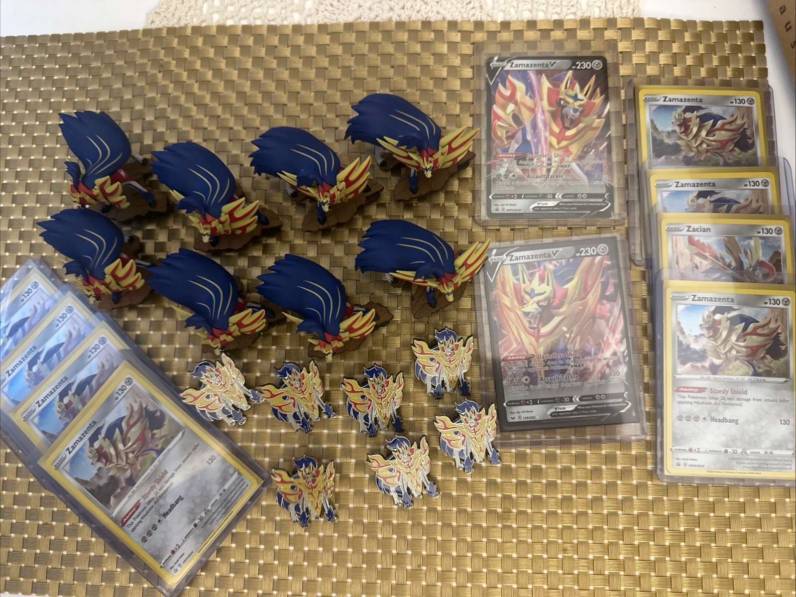 💥 Sellers Lot Pokemon TCG: Zamazenta True Steel Official Figures, Pins, Cards💥 💥 Sellers Lot Pokemon TCG: Zamazenta True Steel Official Figures, Pins, Cards💥