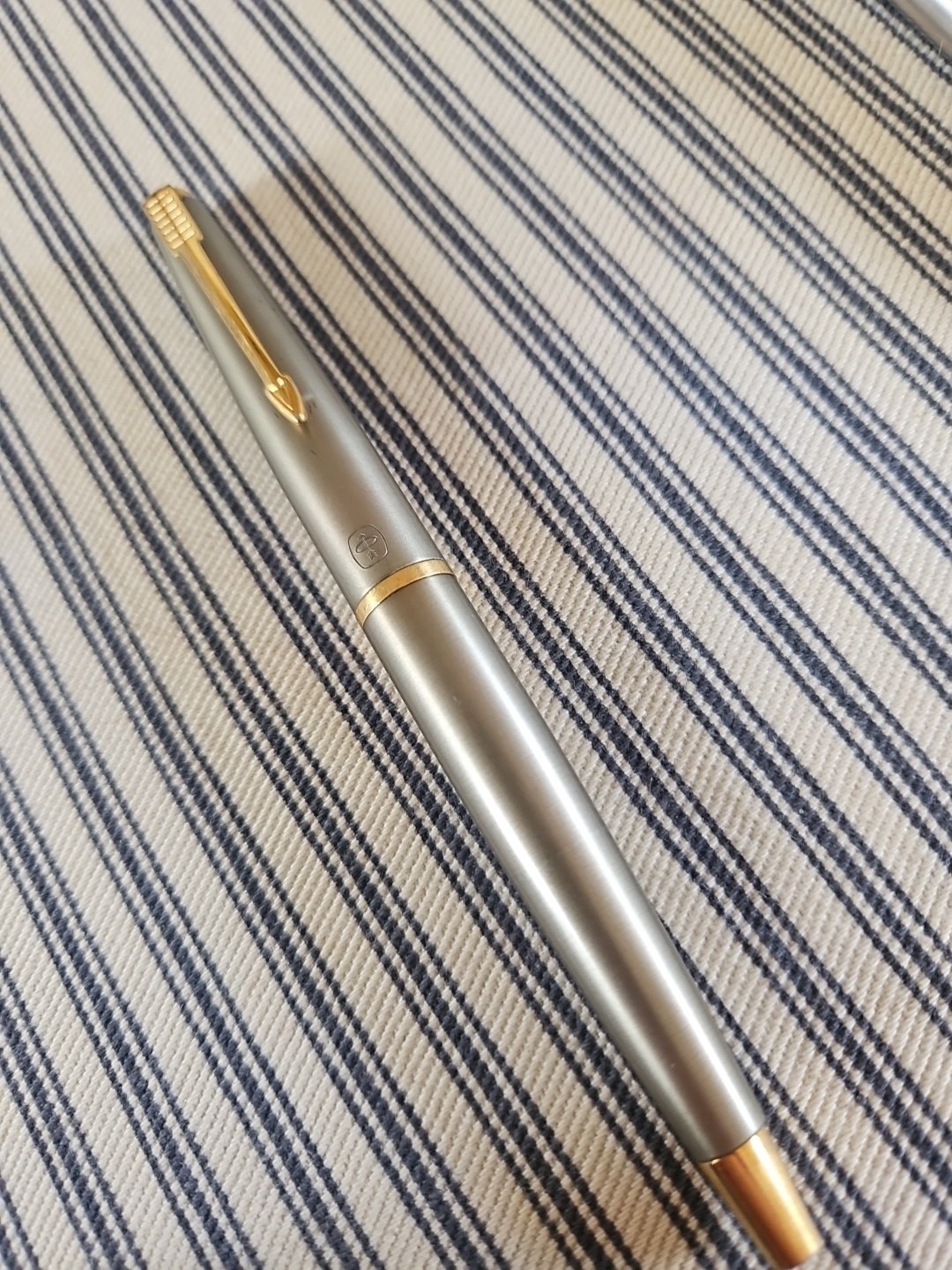 Parker 45 Green Anodized Aluminum Coronet - Late 1960\'s - Med. Nib Parker 45 Green Anodized Aluminum Coronet - Late 1960\'s - Med. Nib
