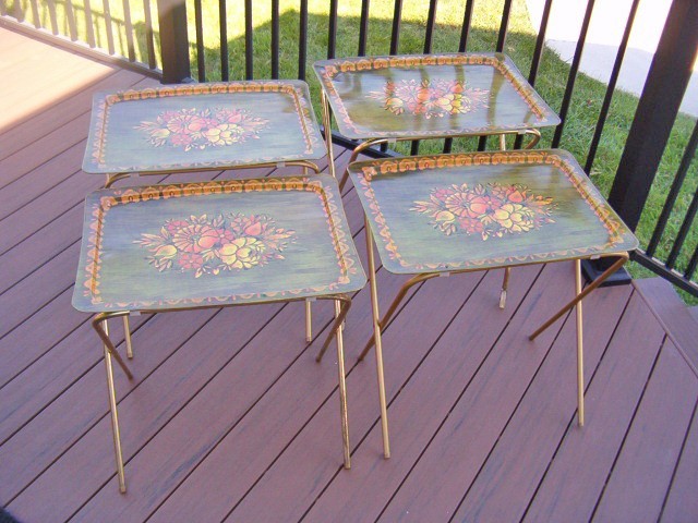 Set of 4 - 1960\'s Vintage LaVada Floral MCM TV Trays, Retro Decor 23\ Set of 4 - 1960\'s Vintage LaVada Floral MCM TV Trays, Retro Decor 23\