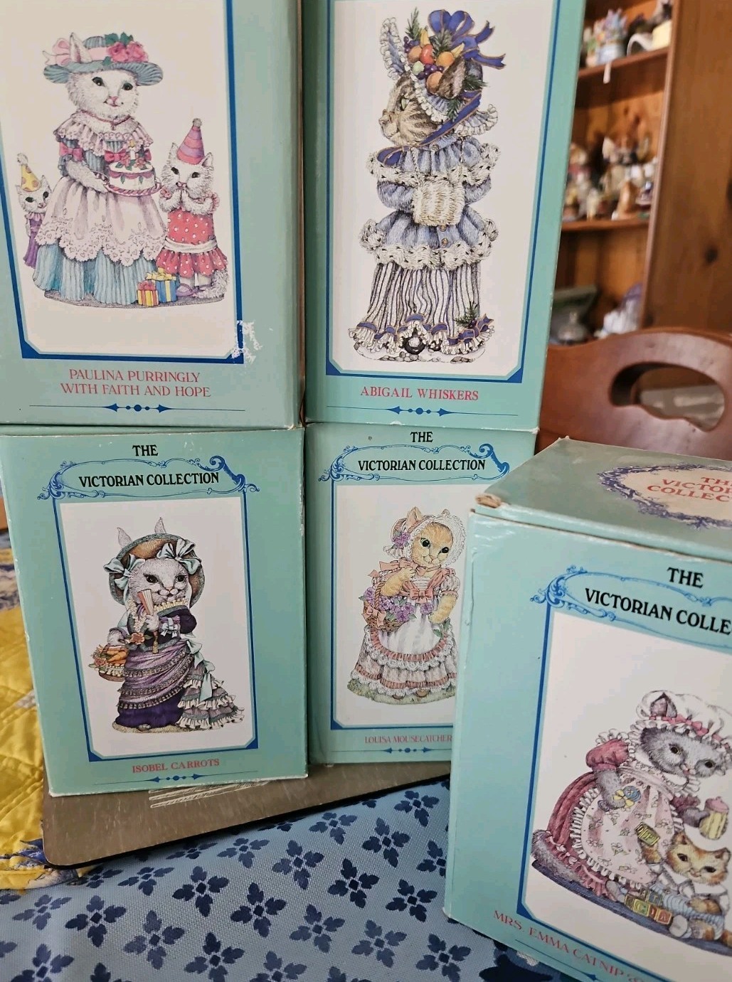 Dillards Lot Of 5 VTG 1990s Victorian Collection Boxed Figures 4 Cats & A Rabbit Dillards Lot Of 5 VTG 1990s Victorian Collection Boxed Figures 4 Cats & A Rabbit