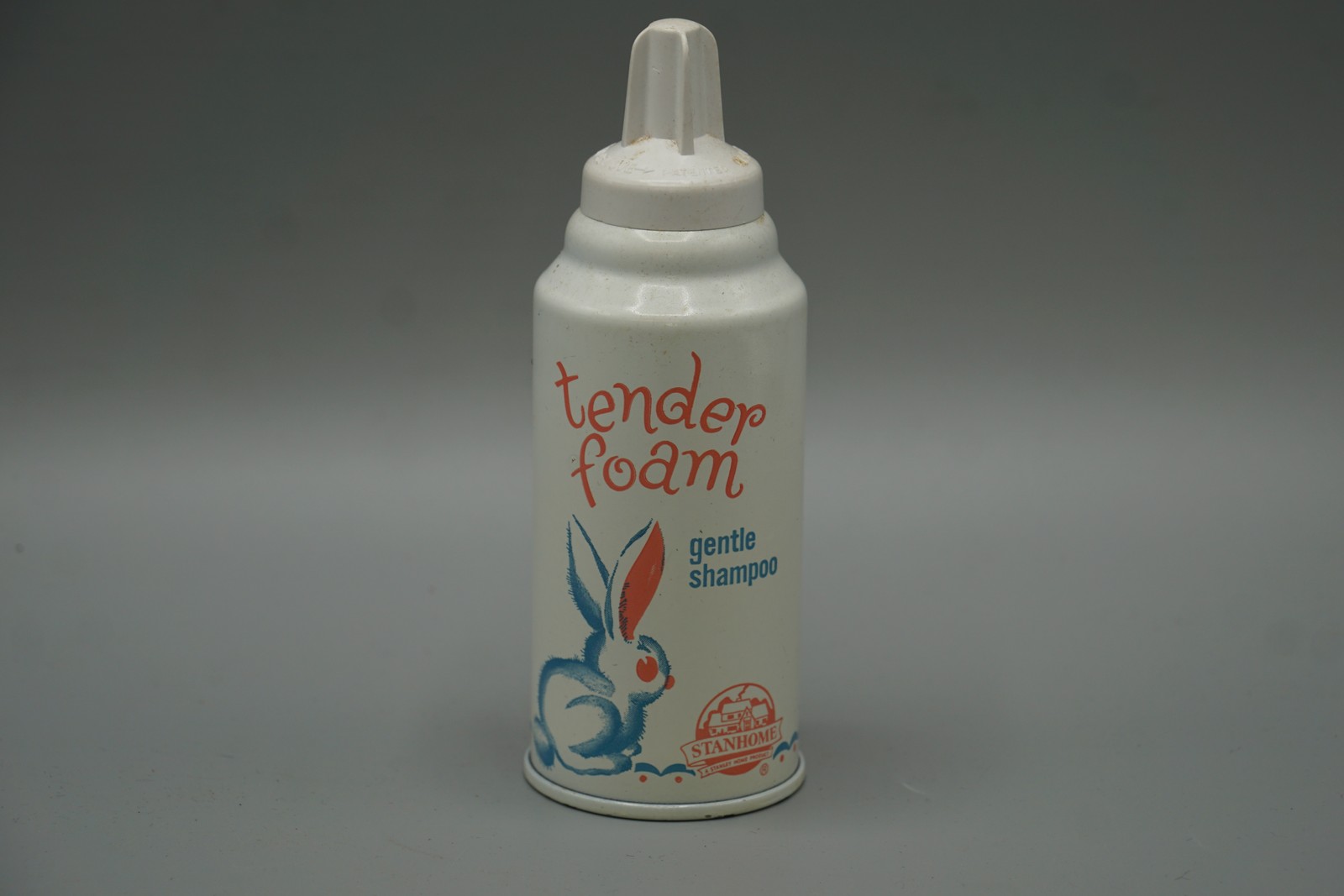 Vintage Tender Foam Gentle Shampoo Can Stanhome Stanley Home Products 1960's Vintage Tender Foam Gentle Shampoo Can Stanhome Stanley Home Products 1960's