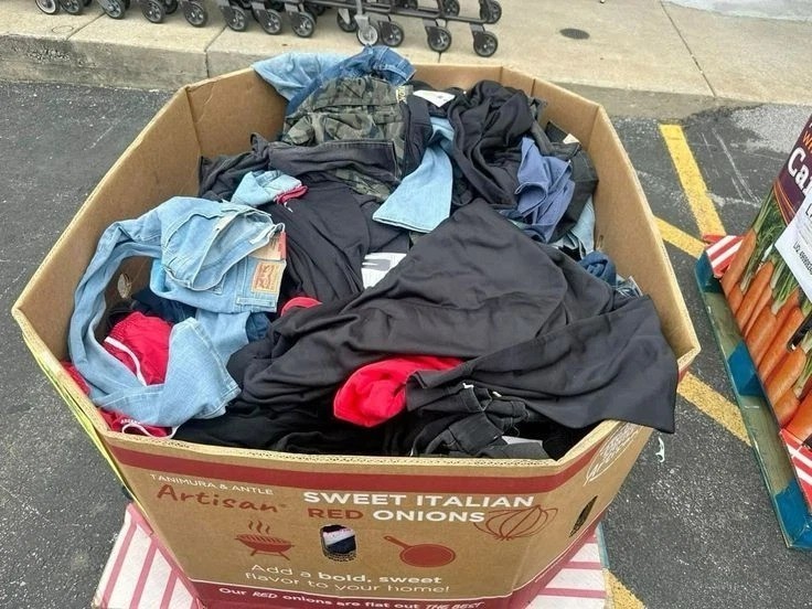 Large Retail Liquidation Mystery Box – Amazon Target Best Buy Large Retail Liquidation Mystery Box – Amazon Target Best Buy