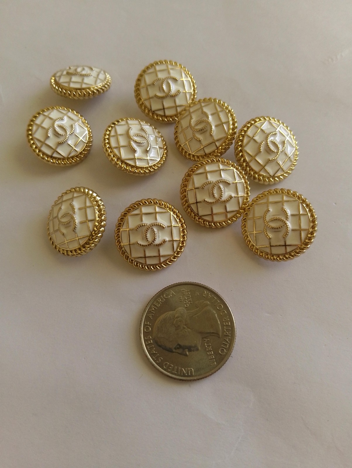 Lot Of ten 20Mm Designer Cc Vintage Button Gold Tone Chanel 10 BUTTONS