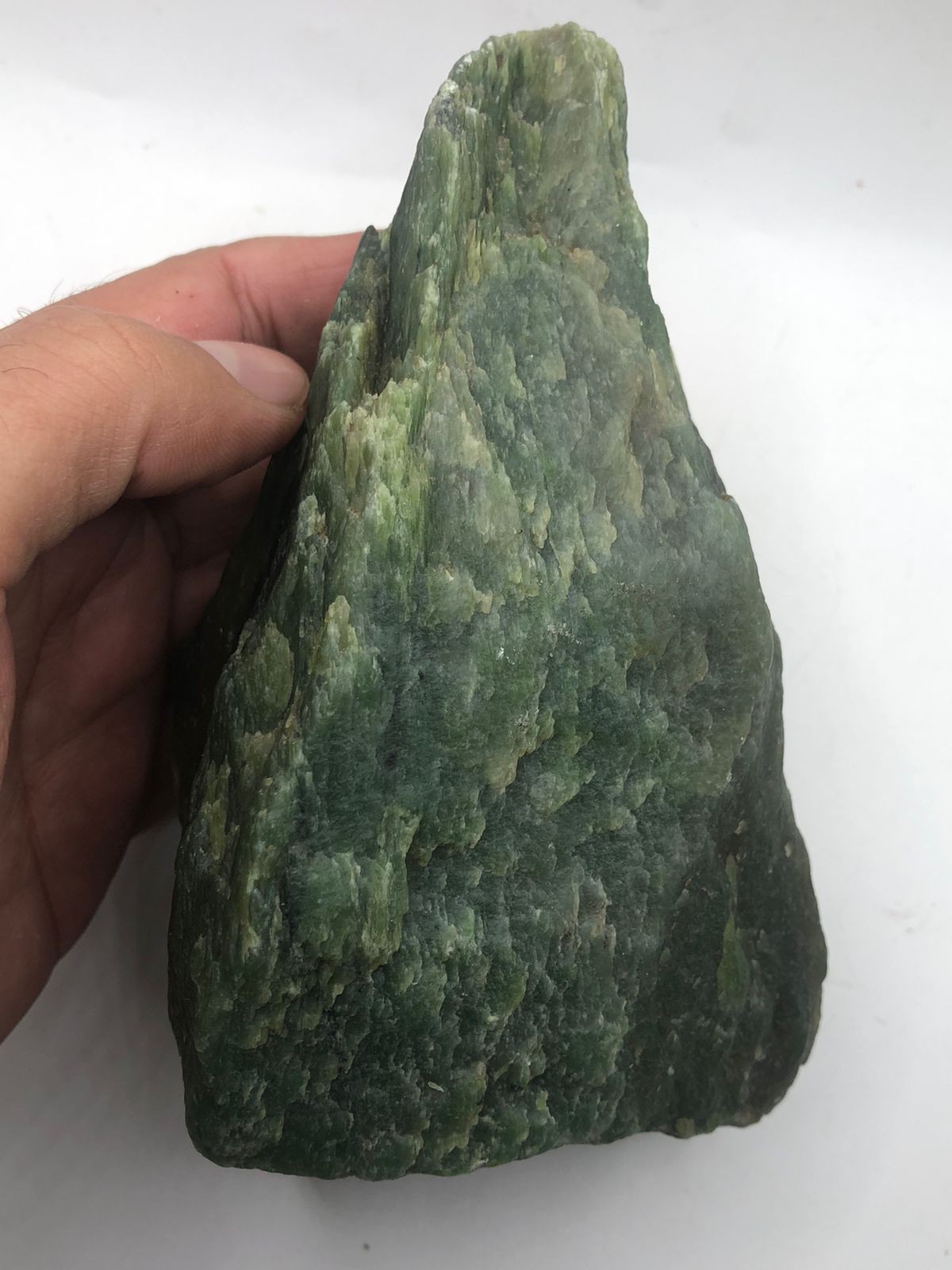 1081g 100%Natural Nephrite Jade Raw Stone Green Rough Carving Gemstone 1081g 100%Natural Nephrite Jade Raw Stone Green Rough Carving Gemstone