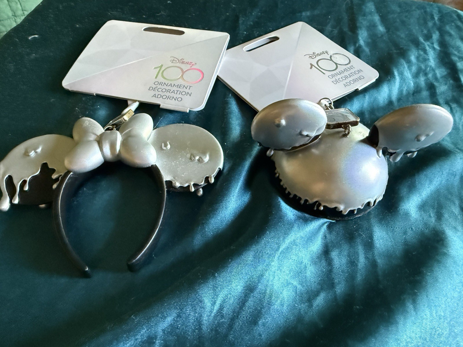 DISNEY RARE WORLD OF WONDER ANNIVERSARY ORNAMENTS NWTS DISNEY RARE WORLD OF WONDER ANNIVERSARY ORNAMENTS NWTS