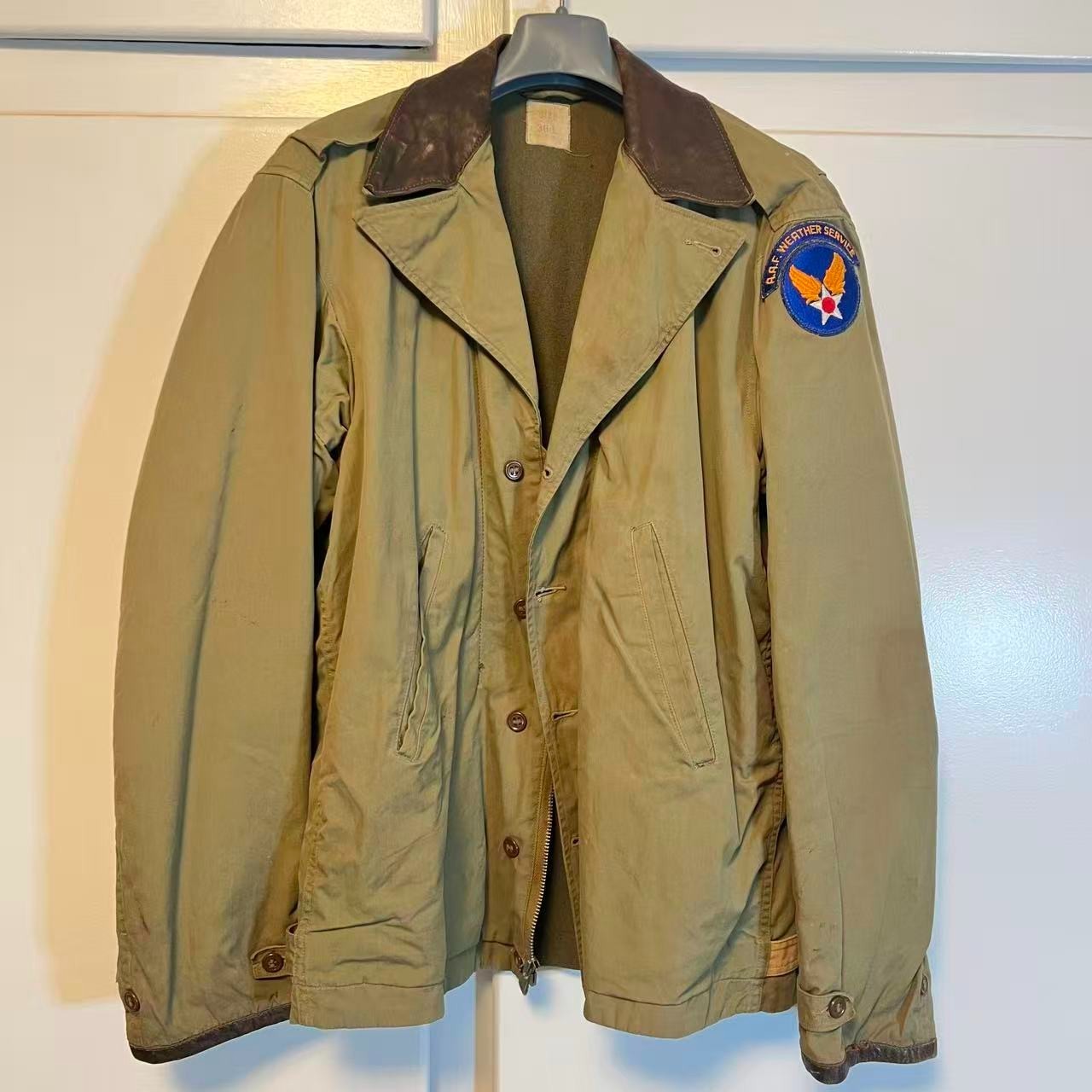 Vtg 1940's Original M41 Field Jacket WWII WW2 Original M1941 w leather collar Vtg 1940's Original M41 Field Jacket WWII WW2 Original M1941 w leather collar