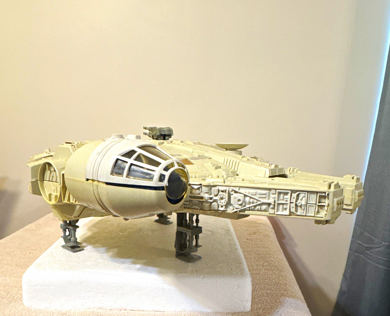 Vintage 1979 Kenner Star Wars Millennium Falcon CPG Original Incomplete Vintage 1979 Kenner Star Wars Millennium Falcon CPG Original Incomplete
