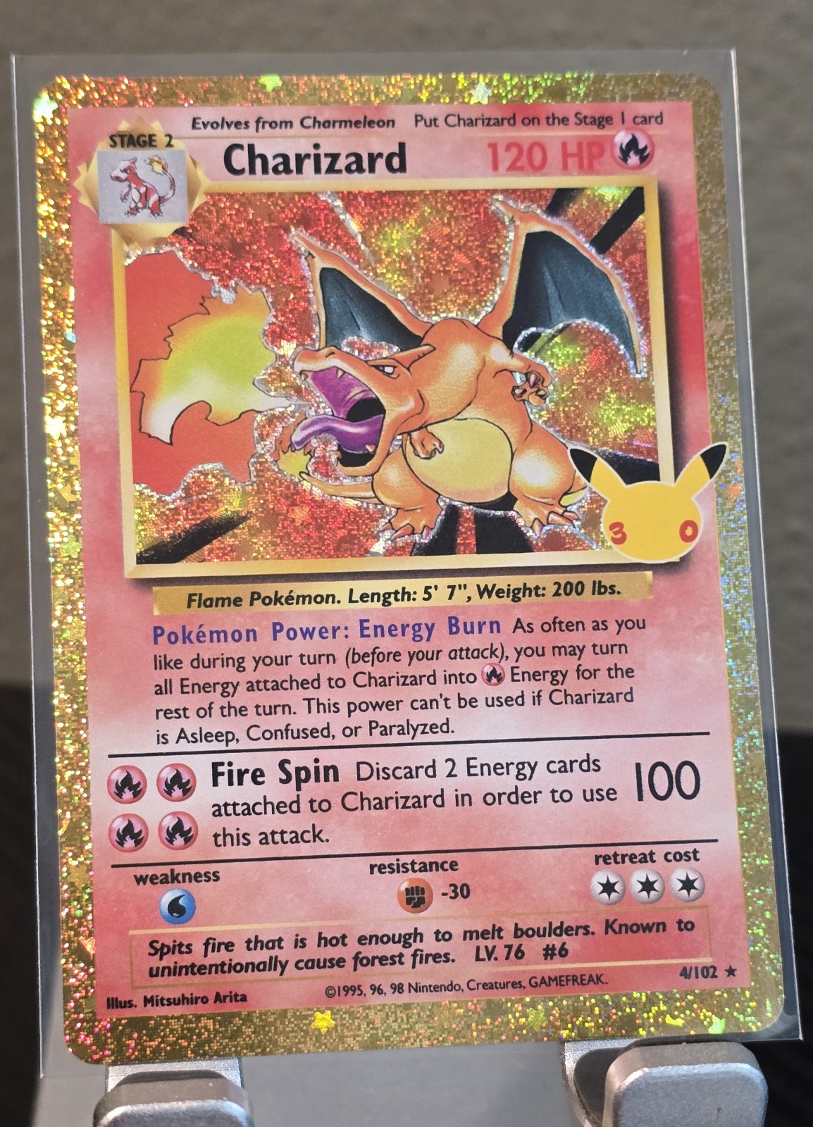 Pokémon TCG 30th Anniversary Gold Foil Classic Collection Charizard 4/102 MINT Pokémon TCG 30th Anniversary Gold Foil Classic Collection Charizard 4/102 MINT