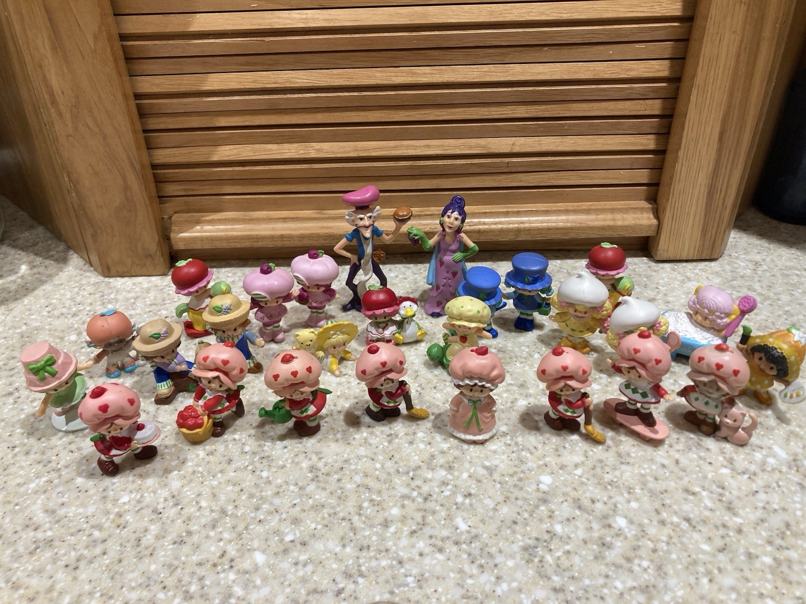 28 Vintage 1981-82 Strawberry Shortcake Mini Figures Lot of 28 Painted PVC 28 Vintage 1981-82 Strawberry Shortcake Mini Figures Lot of 28 Painted PVC
