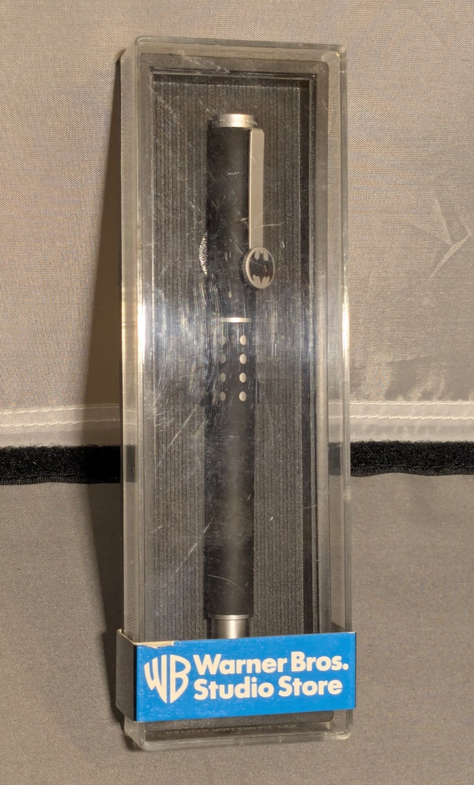 2000 WB Warner Bros. Studio Store BATMAN Emblem Rollerball Pen - NEW Sealed 2000 WB Warner Bros. Studio Store BATMAN Emblem Rollerball Pen - NEW Sealed