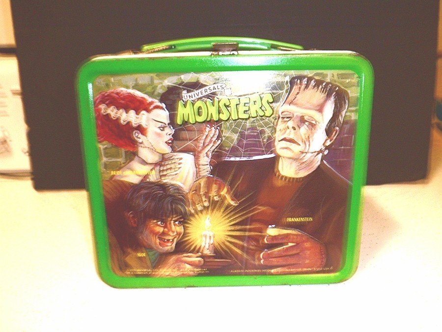 ALADDIN 1979 UNIVERSAL CITY STUDIOS MOVIE MONSTERS LUNCH BOX ALADDIN 1979 UNIVERSAL CITY STUDIOS MOVIE MONSTERS LUNCH BOX