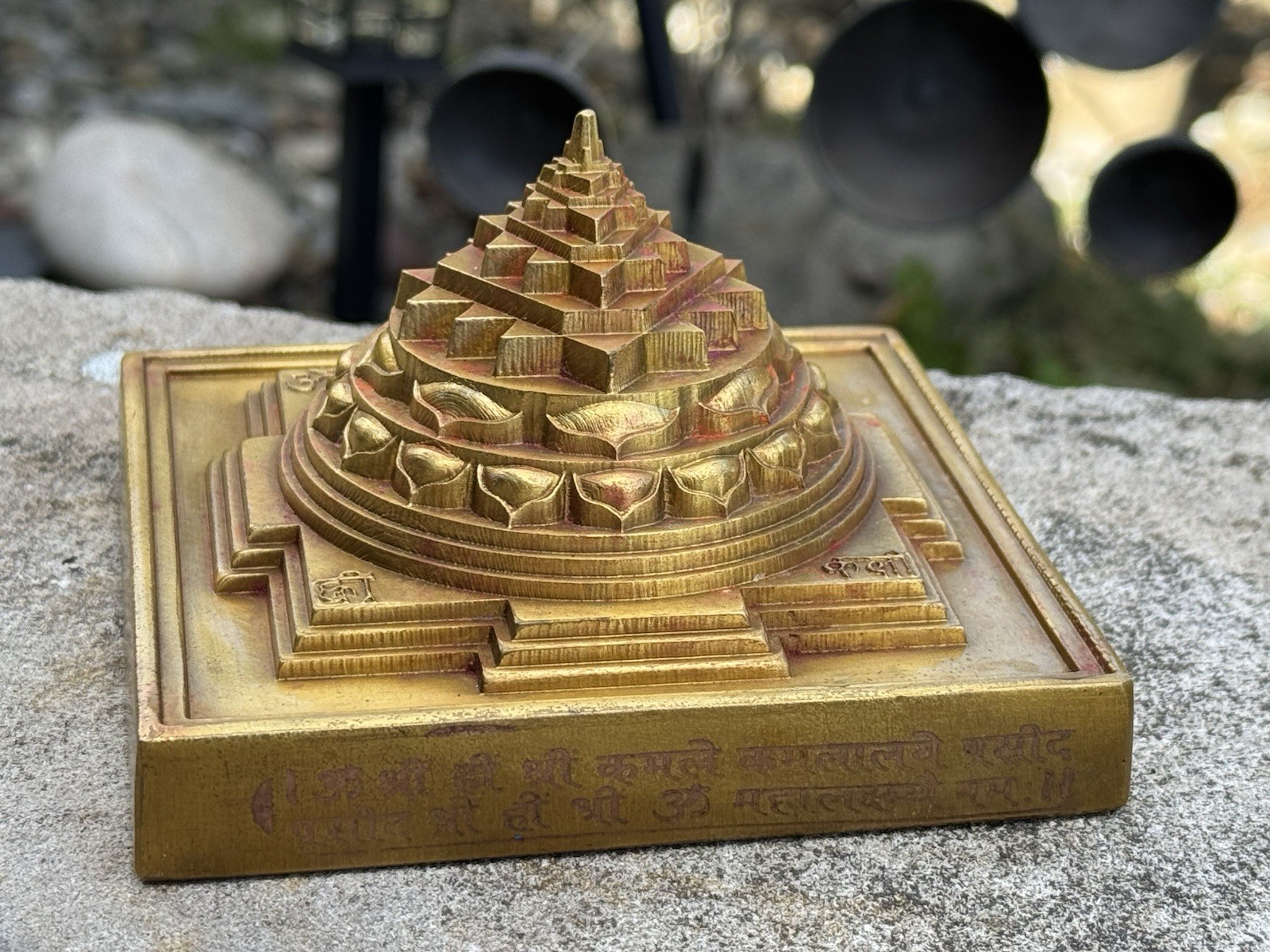 Meru Shri Yantra Maha Mount Hindu Meditation Brass Pyramid 5lb 13oz Meru Shri Yantra Maha Mount Hindu Meditation Brass Pyramid 5lb 13oz